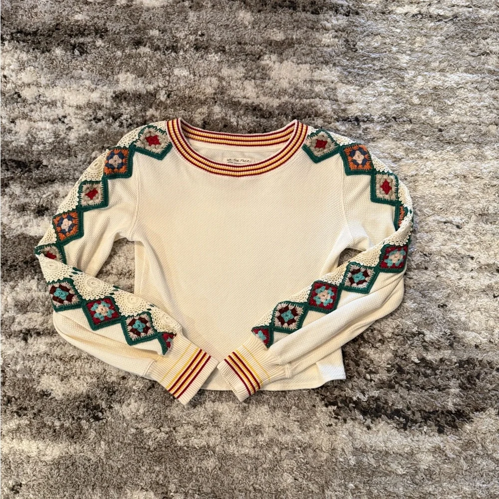 Free People Long Sleeve Ivory top w/ colorful crochet, Size M Boho